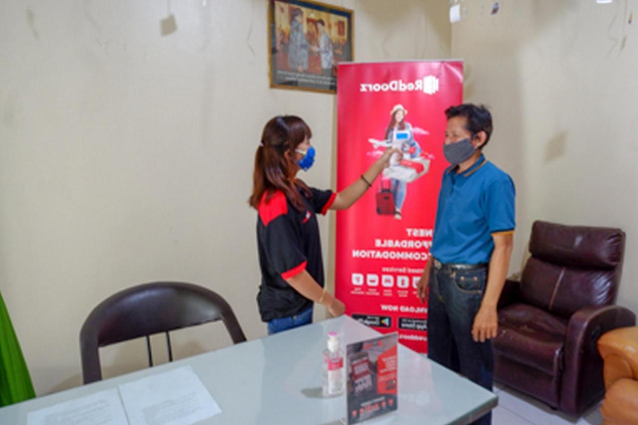 Reddoorz Near Rsud Kudus Hotel Buitenkant foto